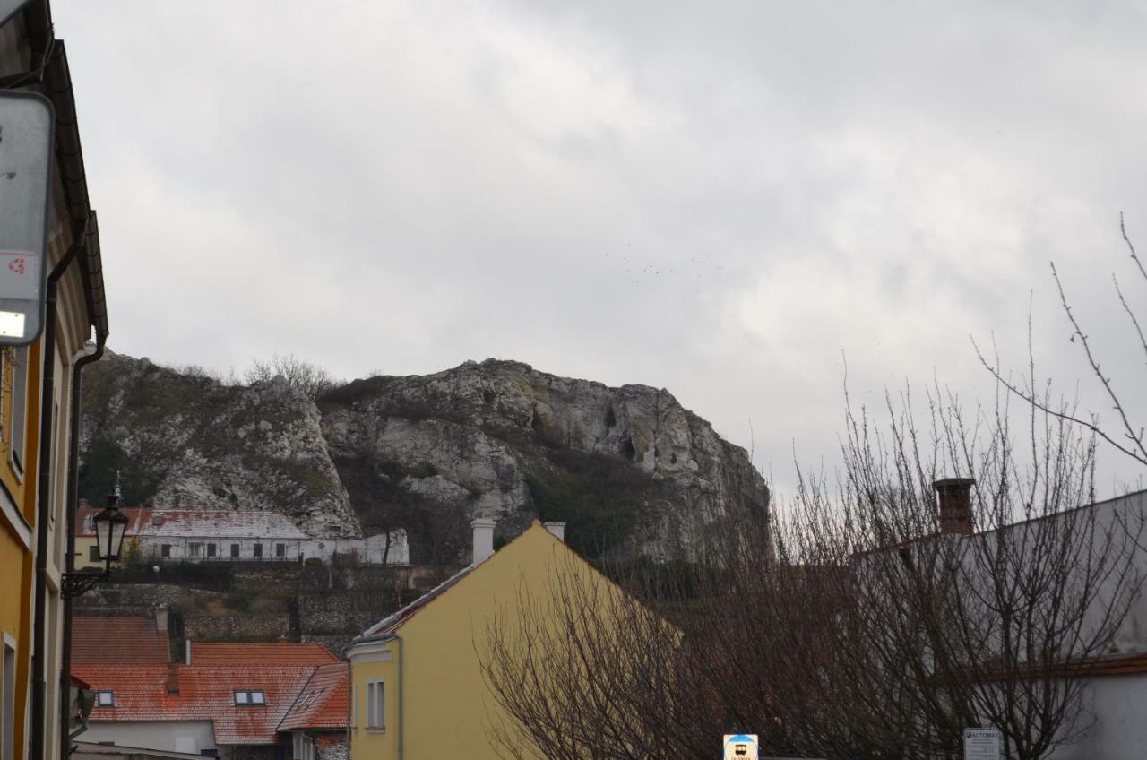 Penzion U Zabaka Микулов Экстерьер фото